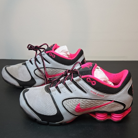 Nike Shox Women's Athletic Shoes in Gray and Pink - Picture 5 of 12
